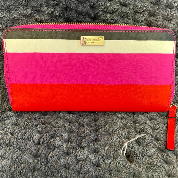 Kate Spade Extra Spicy Large Tote and Wallet - Picture 8 of 10